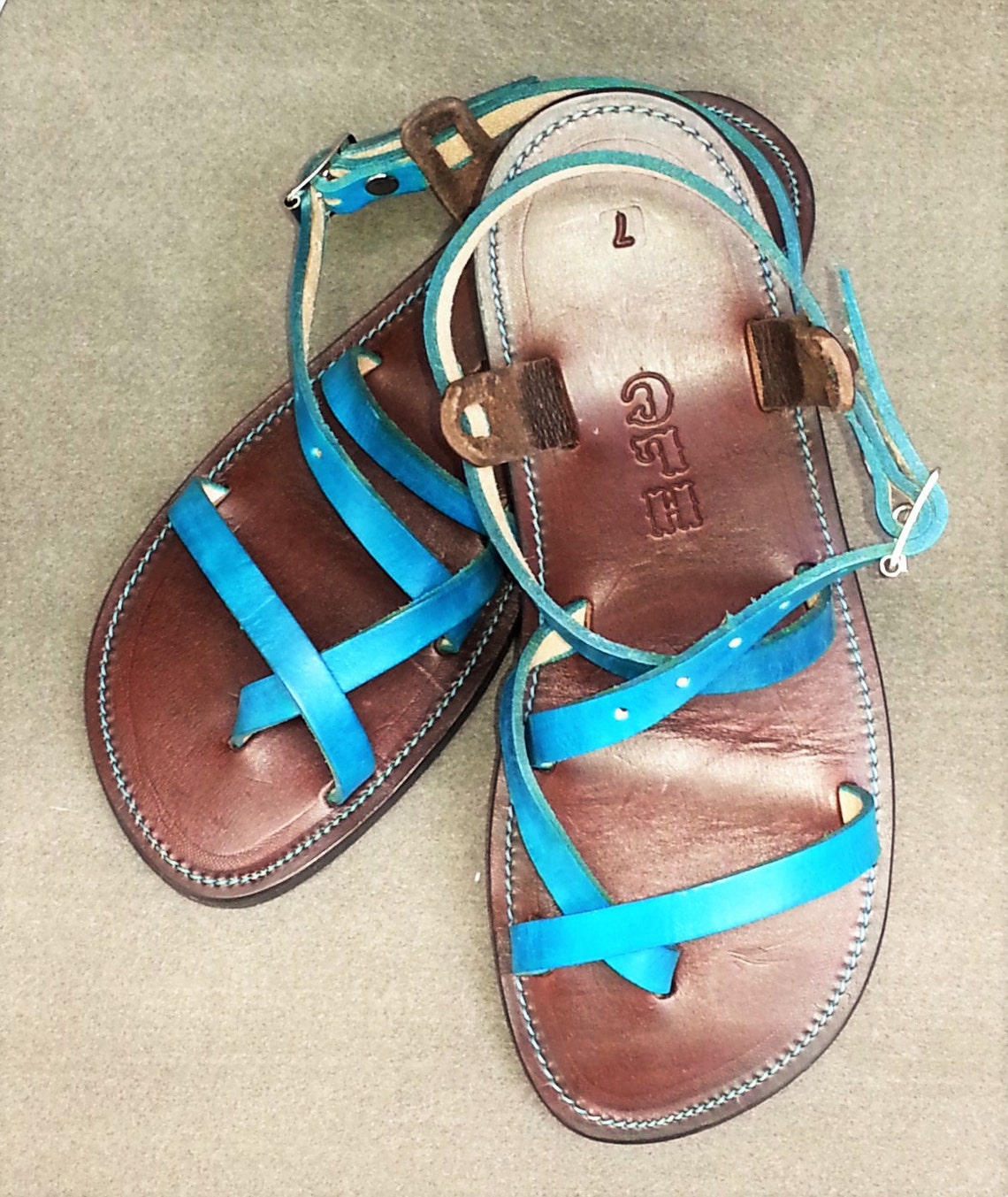 report sandals genie