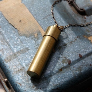 Secret Vial Necklace or Mini Cremation Urn for Pet Ashes Brass Memorial Jewelry zdjęcie 1