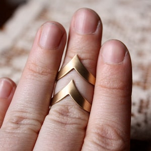 Vintage Chevron Adjustable Brass Rings - Set of 2 | Minimalist Dainty Ring Set | Geometric First Knuckle Ring | Gift for Best Friend