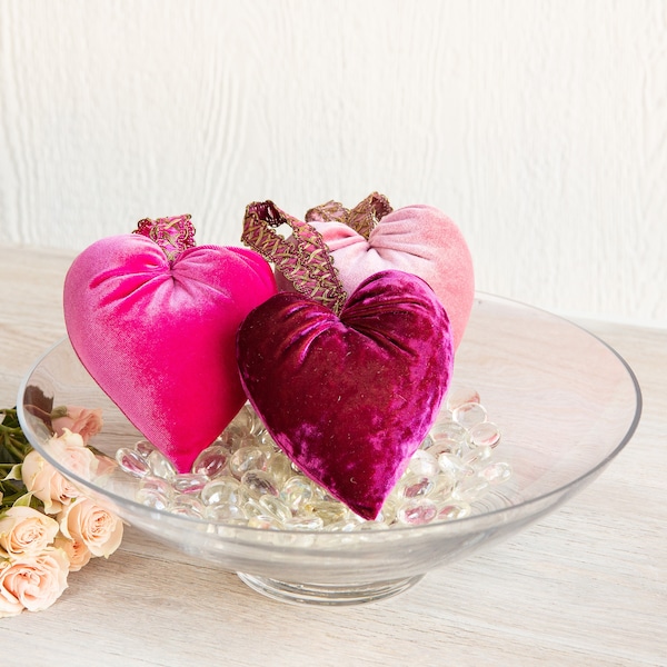 Velvet Heart Decor Set of 3, Pink Heart Tiered Tray, Berry Heart Nursery Wall Hanging, Mother's Day, Wedding Bowl Filler, Valentine