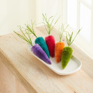 Hand dyed bottle brush carrots set of 5, cottagecore tiered tray decor, Spring bowl fillers, rainbow decor, housewarming gift image 4