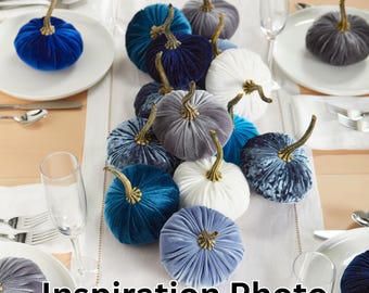 Yatinkim Set di decorazioni per zucche autunnali in velluto blu 5 misure in tessuto espanso zucche rustiche decorazioni per la casa per matrimoni autunnali centrotavola Mantel 16 pezzi