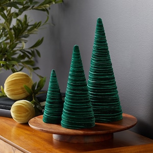 Velvet Cones Set of 3 Emerald, Minimalist Mantel Décor, Holiday Entryway, Everyday Tablescape, Wedding Centerpiece, Christmas tabletop tree