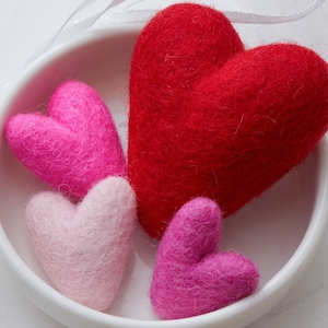 Mini Wool Red Heart Set, Gift for mom, Love Decor, Heart Bowl Fillers, Gift for Her, Gift for Friend , Home Accents, Pink Red, Spring Gift