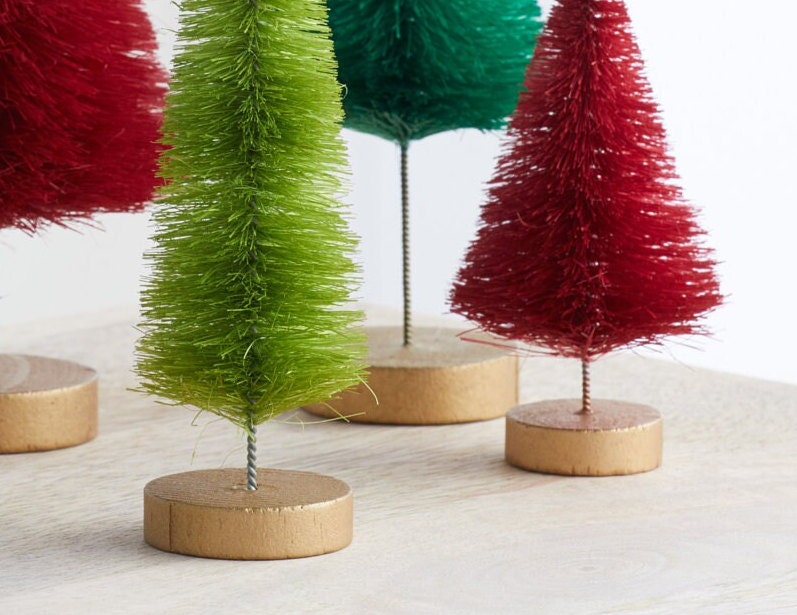 Bottle Brush Trees Set of 6 Rainbow Hand-Dyed, Wedding Decor, Holiday –  Your Heart's Content