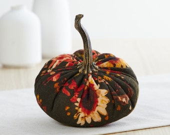 Small Fabric Pumpkin Knit, rustic table decor, table centerpiece, modern farmhouse mantle decor, cozy decor, best selling item (Fall Floral)