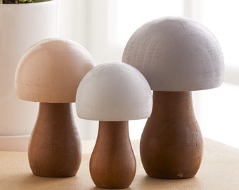 Set di 3 funghi in legno con colori personalizzati, arredamento di funghi neutri, regalo per gli amanti della natura per le donne, scaffali, vassoio a più livelli nei boschi, cottagecore