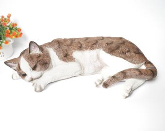 SLEEPING CAT Statue Art Decoration