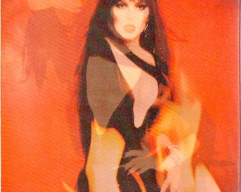 Elvira-Mistress of the Dark-Rare 1982 3-D Postcard 4X6 inch-Horror/Halloween/GothQueen/LGTBQ/Sexy-See video!