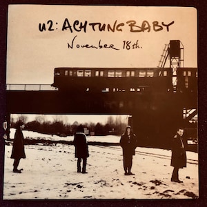 U2 'Achtung Baby' Werbeplakat-18.November 1991-Gefaltetes 12 "X 12" Miniplakat-Seltenes Vorab-Werbegeschenk-Seltener Neuwert! U2/Bono/The Edge/ALt