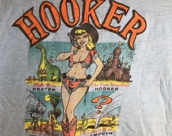 Vintage 1975 'Hooker California' Graphic Tee-Unisex Med/Lrg-Sexy Retro Cowgirl Art-Firesign Theatre comedy promo item. Rocker/Hippie/Glam