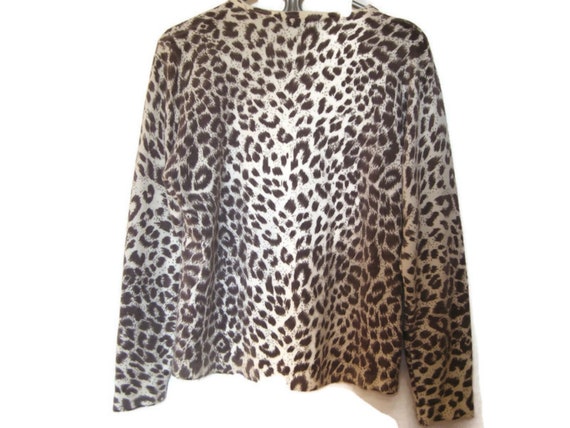 90 s Off White Gray Leopard Print V neck Sweater Mods Jumper Animal Print Gift For Friend Holiday Gifts