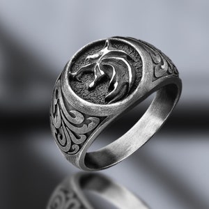 Witcher Wolf Sterling Silver Ring - Medieval Fantasy Jewelry - Men&#39;s Gothic Wolf Medallion Ring - Inspired by The Witcher Saga