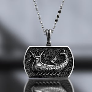 Basilisk Pendant – 925 Sterling Silver Snake Necklace – Oxidized Gothic Amulet – Medieval Fantasy Jewelry for Myth Lovers