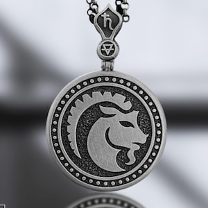 Capricorn Zodiac Necklace – Double-Sided Sterling Silver Pendant with Horoscope Symbol & Constellation – Handmade Astrology Gift