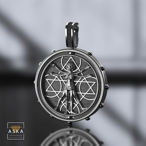 Vitruvian Man Necklace 925 Silver – Da Vinci Inspired Pendant for Men and Women – Anatomical Art Jewelry Gift