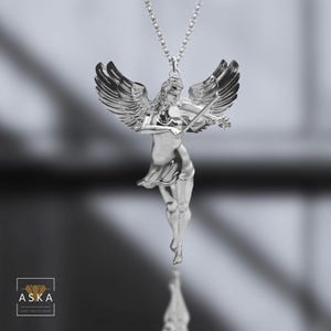 Geige Anhänger – Elegante musikalische Halskette – Handgemachter Schmuck für Musikerinnen, Geigerin & spirituelle Frauen