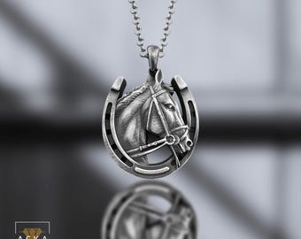 Ciondolo a forma di cavallo in argento sterling a forma di ferro di cavallo: portafortuna equestre