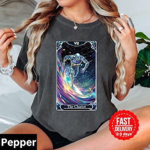 Zilveren Surfer The Chariot tarotkaartshirt, shirt Fantastic Four, shirt Marvel Comfort Colors, T-shirt T-shirt voor volwassenen, tarotkaartnummer 7