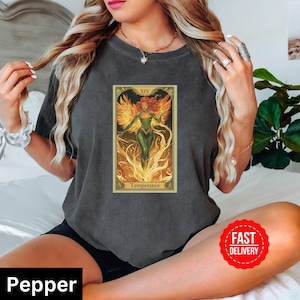 Maglietta con la carta dei tarocchi di Jean Grey Temperance, maglietta X-Men Marvel Comfort Colors, maglietta unisex da supereroe, maglietta grafica per adulti, carta dei tarocchi numero 14
