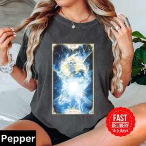 Camiseta do Capitão Estrela, Carta de Tarô, Camiseta do Vingador, Camiseta Marvel Comfort Colors, Camiseta Unissex para Adultos, Carta de Tarô Número 17, A Estrela