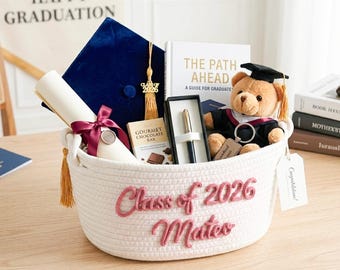 Cesta de graduación personalizada con nombre - Caja de almacenamiento universitaria, cesta de regalo personalizada para la promoción de 2026, regalo de graduación para ella y para él.