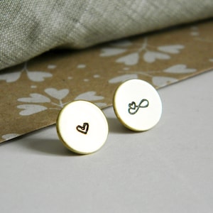 Heart lapel pin. Infinity knot lapel pin. Brass. Small metal boutonniere. Wedding. Gold anniversary