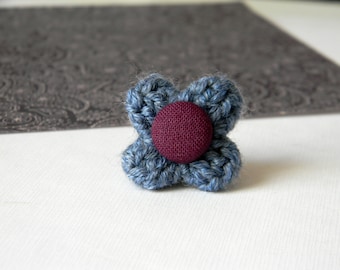 Dusty blue lapel flower. Wool lapel pin flower. Buttonhole pin. Boutonniere. Flower stick pin. Made in Italy. Color at your choice.