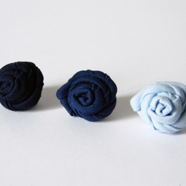 Blue lapel pin. Dark blue lapel flower. Fabric boutonniere. Pale blue buttonhole pin. Made in Italy . Blue wedding accessories.
