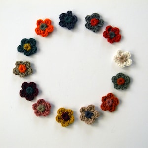 Men lapel flower. Wool boutonniere.  Small lapel pin. 2.5 cm - 1 inch - Wool lapel pin flower. Buttonhole pin. Made in Italy.