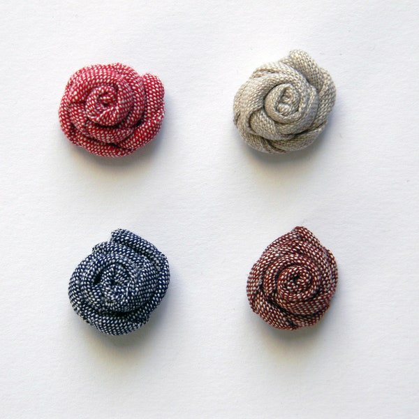 Fleur à la boutonniere tissu lin. Boutonniere bleue. Pins veste. Mariage rustique. Fabriqué en Italie. Broche rose. Bleu denim.