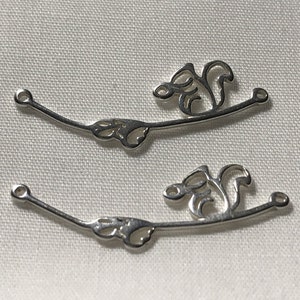 Squirrel on a Branch Charm Squirrel Charm Squirrel Pendant Link / 925 Sterling Silver, 10.5 x 31 mm / nature animal charm animal pendant