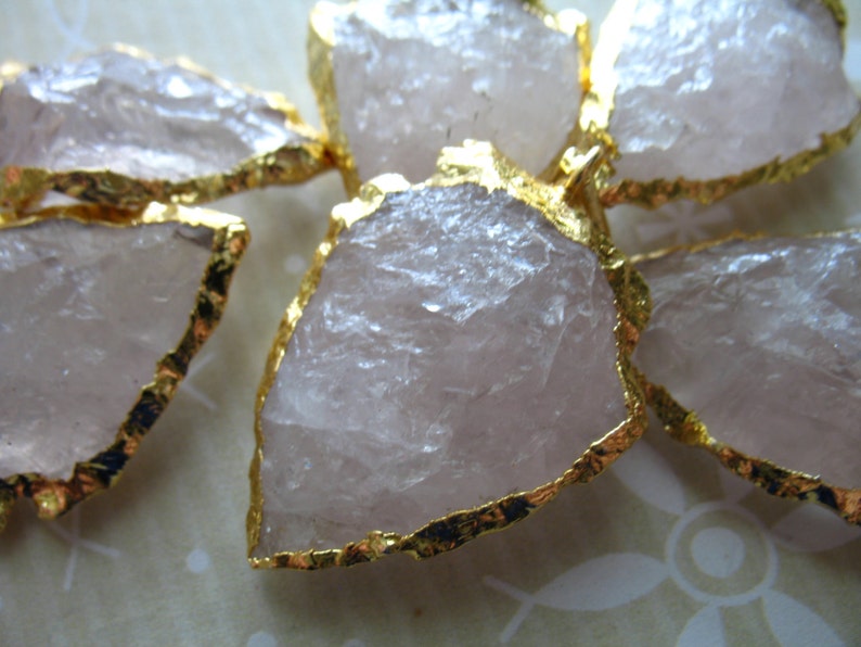 Rose Quartz Arrow Head ~25-30 mm Arrowhead Pendant Charm 1 inch 1-10 pcs 24k Gold Electroplated wholesale ap10.5 gdc solo ah
