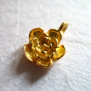 2 pcs, Rose Flower Charm Pendant, 24k Gold Vermeil, 12.5X9 mm, 3d artisan organic nature floral brides bridal wholesale findings image 1