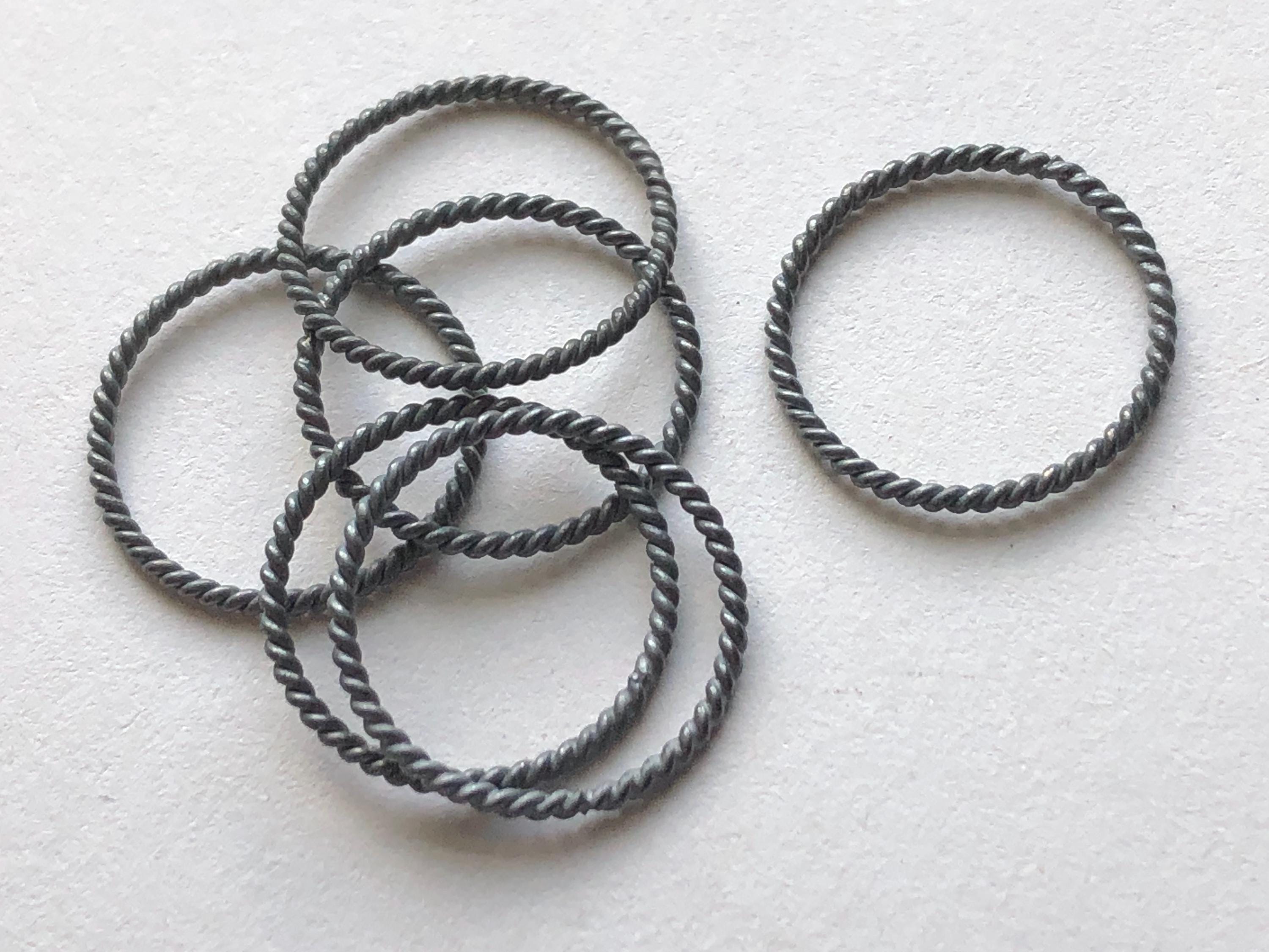 も*し様 PRY シュウト　Double Twisted Ring 13号 Oxidized Sterling Silver Twisted Jump Rings: 15mm, 18 Gauge - Etsy