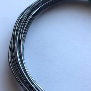 Oxidized Sterling Silver Wire Wholesale 26 gauge, Round Wire, Half Hard, for wire wrapping WSS26 ox