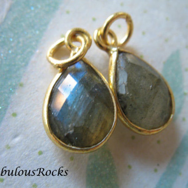 LABRADORITE Pendants Charms, 14x8.25 mm, Sterling Silver or 24k Gold Plated Bezel Gemstone Tear Drop Teardrop, GCP4 gp gdc solo