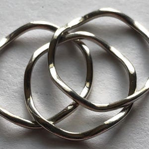 Midi Ring KNUCKLE Ring Stack Ring Skinny Band Ring Wavy Ring Stackable Ring Band Sterling Silver Band Ring Wedding Ring Gift -  sr2 c solo