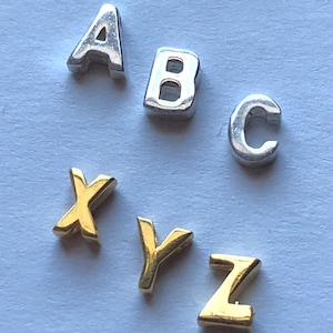 Colgante con letra inicial del alfabeto, 7 mm, oro vermeil de 24 k o plata de ley, para mamá, madre, familia, hija, amiga, hermana, amantes, joyería.
