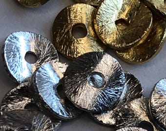 Cuentas onduladas de 6 mm de plata de ley o vermeil de oro de 24k con forma de patatas fritas.