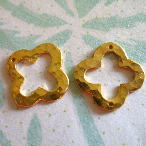 2 pcs, Quatrefoil Charm Pendant, Gold Link Connectors, 24k Gold Vermeil, 15 mm, 2 holes, Hammered - nquad16 art only