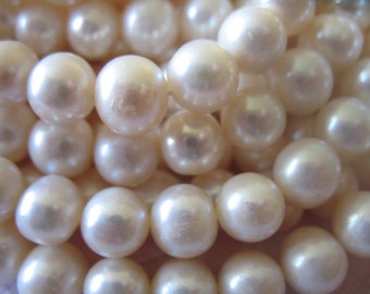 1/2 to 5 strands, Freshwater Pearl Bead, White ROUND Pearls, Cultured Pearl, Luxe AA, 8-9 mm, brides bridal rw 89 solo