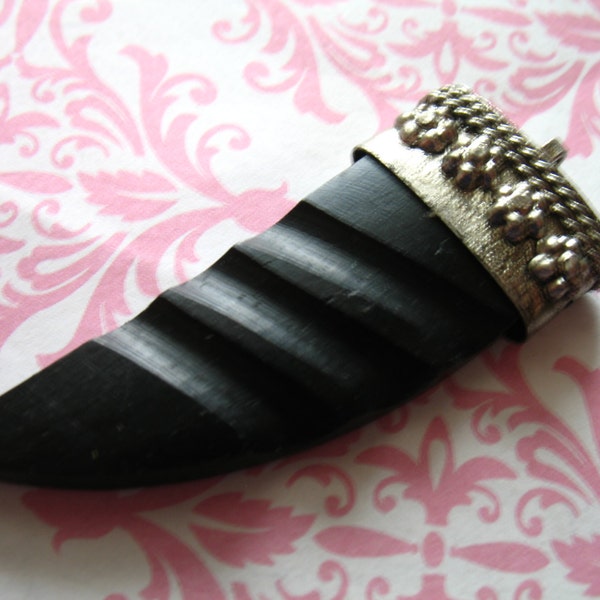 Clearance Sale, HORN Pendant, Tibetan Horn, Black Wood Horn Tusk, Silver Brass Cap, 50 x17 mm, Bohemian ap100.11.w solo wf mh37