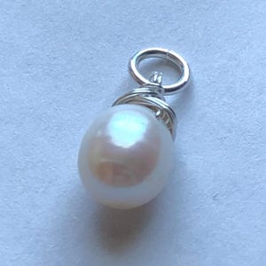 PEARL Charm Pendant, White Drop Pearl, June Birthstone Gemstone Gem Jewelry Bridal Bridesmaids Gifts gemdone gdp7