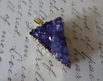 Clearance Sale.. Amethyst Druzy Pendant Charm, Triangle Druzy, 30-35 mm, Gold Electroplated Edge, ap31.5 dt.4