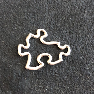 1 pc, PUZZLE Charm Pendant, Sterling Silver Puzzle Piece, 25x12 mm, awareness, puzzle lovers, hobby activity gdc