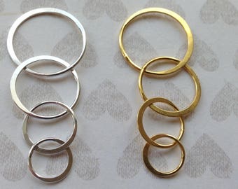 Eternity Infinity Circle Link Connectors, Four Linked Circles Charm Pendant, Sterling Silver or 24k Gold Vermeil, 48x20 mm, art hp