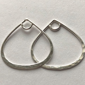 Colgante con dije de lágrima en forma de lágrima de plata esterlina, accesorios para joyería, martillado, 25 x 25 mm, grande, accesorios al por mayor td21