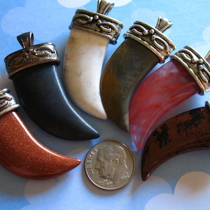 HORN Pendant Charm, Tusk Pendant, Tibetan Horn, Silver Brass Cap, 50x20.5 mm, Large Horn Boho Tribal ap100.12 ap100.5 solo