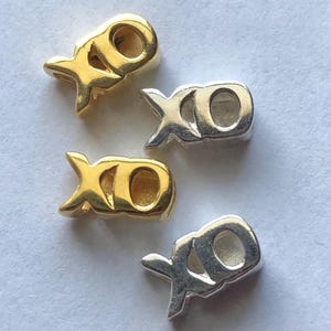 XO Charm Pendant, Hugs and Kisses, 24k Gold Vermeil, 10x5 mm, brides bridal weddings anniversary love word solo